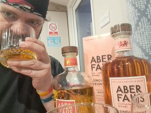 pajh inna caravan with two bottles of Aber Falls.